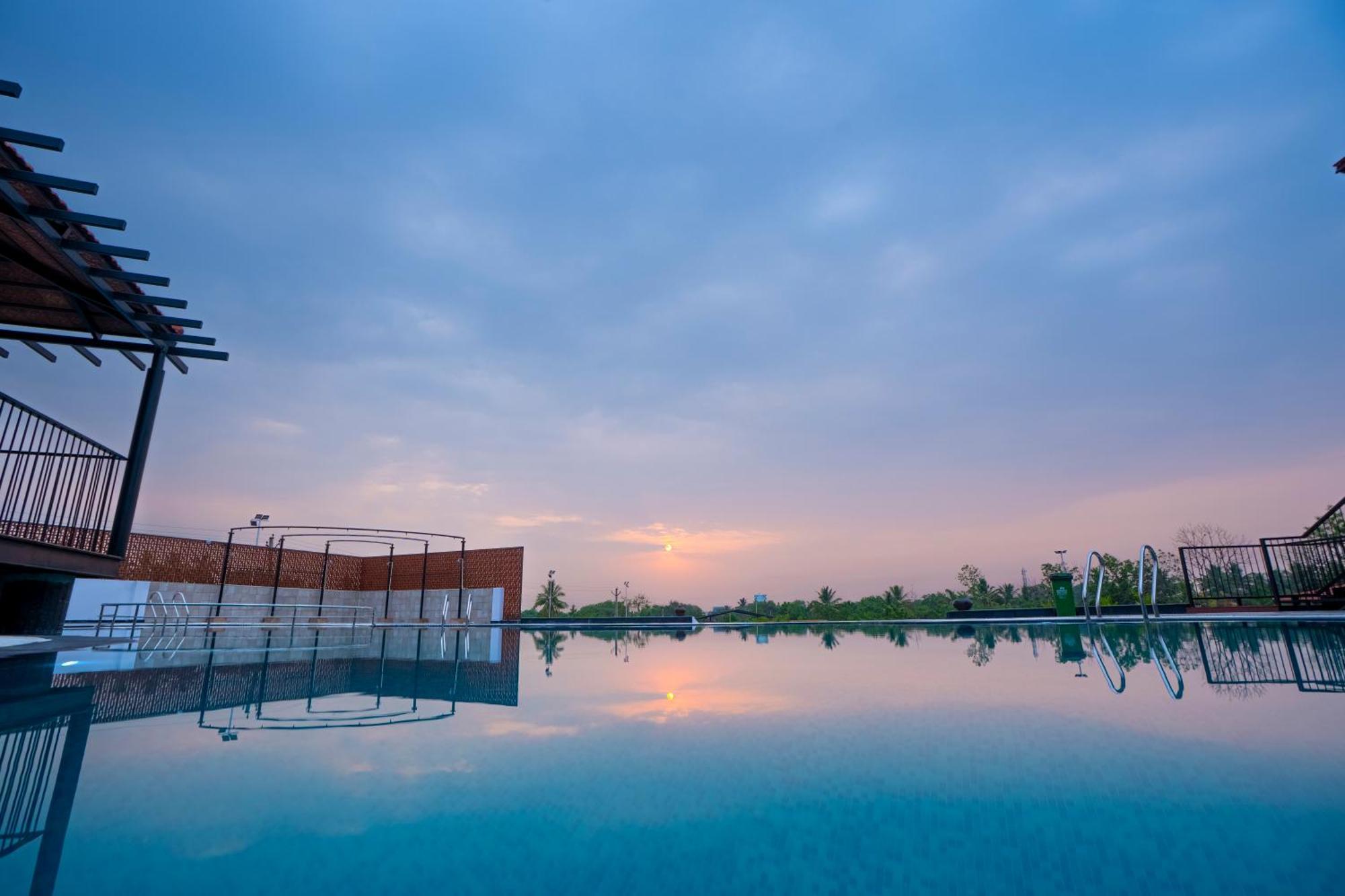 Serene Resort Hyderabad Shamshabad Zewnętrze zdjęcie