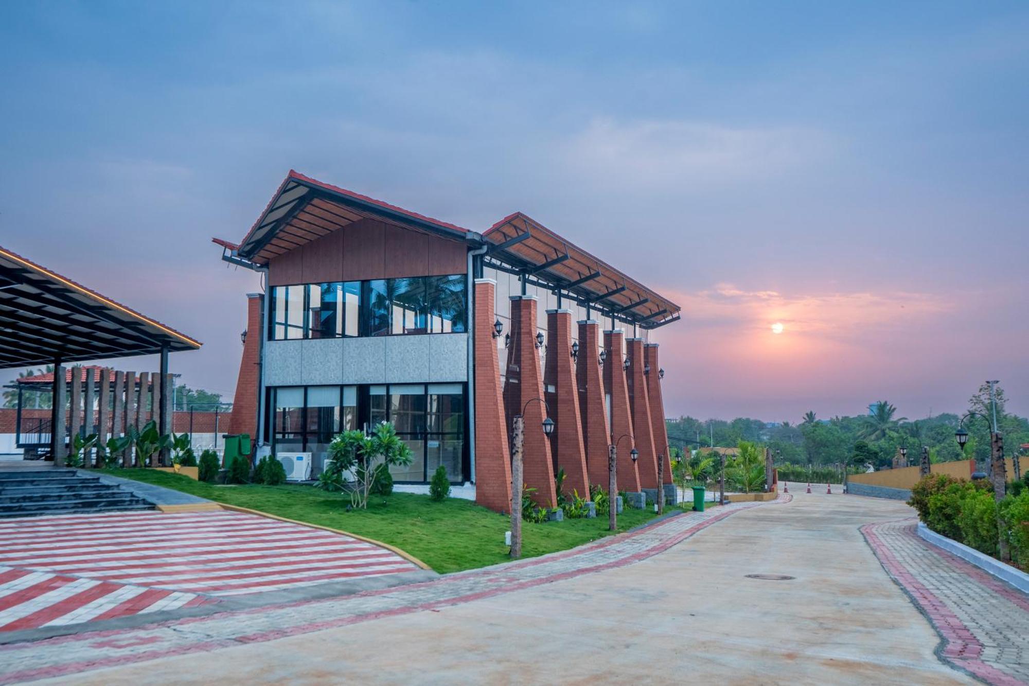 Serene Resort Hyderabad Shamshabad Zewnętrze zdjęcie